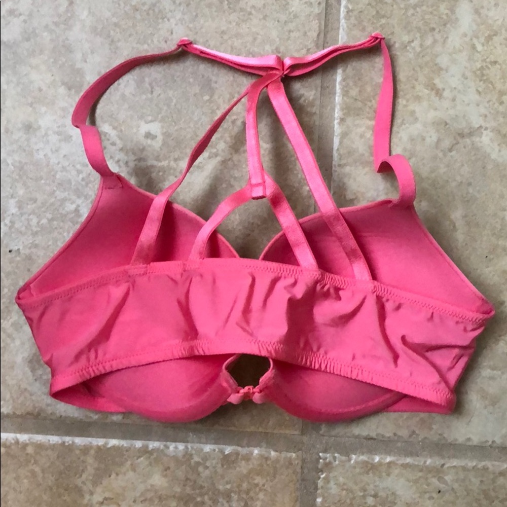 VS Bra - Picture 2 of 3